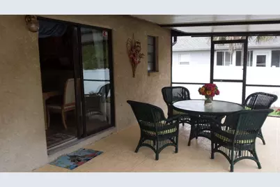 8881 Pohoy Avenue, Sarasota, FL 34231 - Photo 12