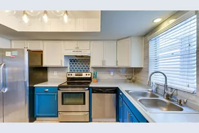 3276 Lake Bayshore Drive N #O-517, Bradenton, FL 34205 - Photo 10