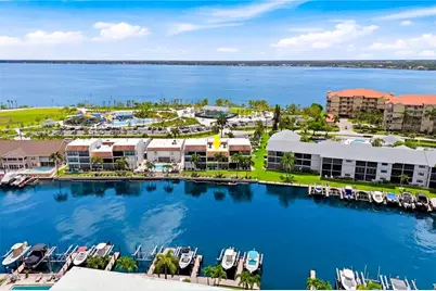 4218 SE 20th Place #D5, Cape Coral, FL 33904 - Photo 8