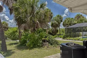129 Fountain St, Port Charlotte, FL 33953 - Photo 12