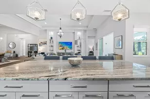 729 Tailwind Pl, Sarasota, FL 34240 - Photo 8