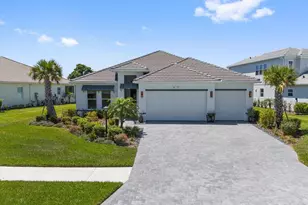 729 Tailwind Pl, Sarasota, FL 34240 - Photo 1