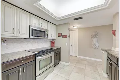 5700 Escondida Boulevard S #506, Saint Petersburg, FL 33715 - Photo 8