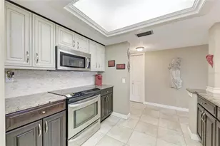 5700 Escondida Blvd S, Saint Petersburg, FL 33715 - Photo 8