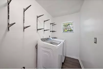 2619 Robinson Avenue, Sarasota, FL 34232 - Photo 22