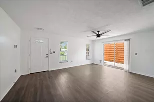 2619 Robinson Ave, Sarasota, FL 34232 - Photo 6