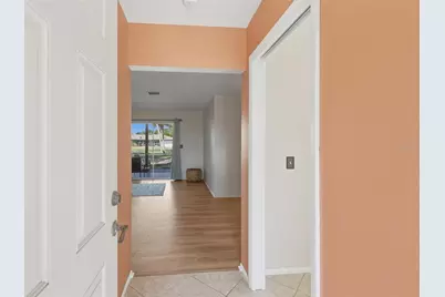 404 Oxford Drive #404, Nokomis, FL 34275 - Photo 2