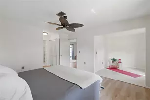 404 Oxford Dr, Nokomis, FL 34275 - Photo 12