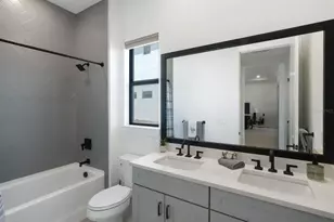 2428 Waterfront Cir, Sarasota, FL 34240 - Photo 46