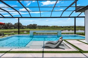 2428 Waterfront Cir, Sarasota, FL 34240 - Photo 6