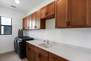 2428 Waterfront Cir, Sarasota, FL 34240 - Photo 52
