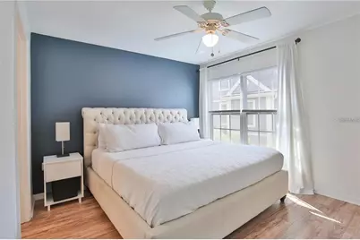 5570 Rosehill Road #204, Sarasota, FL 34233 - Photo 6