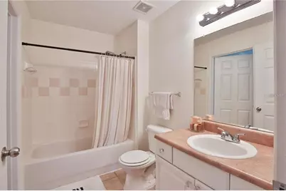 5570 Rosehill Road #204, Sarasota, FL 34233 - Photo 8