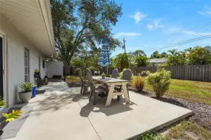 138 Holly Ave, Sarasota, FL 34243 - Photo 30