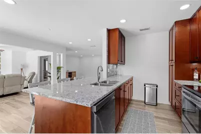138 Holly Avenue, Sarasota, FL 34243 - Photo 12