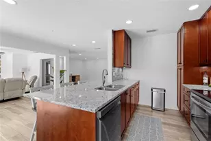 138 Holly Ave, Sarasota, FL 34243 - Photo 12