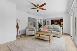 138 Holly Ave, Sarasota, FL 34243 - Photo 12