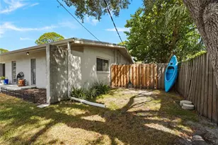 138 Holly Ave, Sarasota, FL 34243 - Photo 36