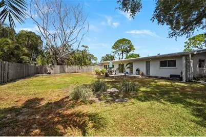 138 Holly Avenue, Sarasota, FL 34243 - Photo 34