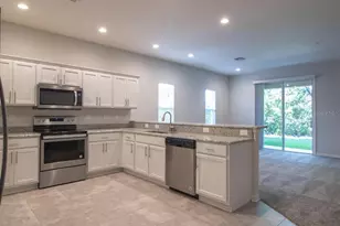1097 Grantham Dr, Sarasota, FL 34234 - Photo 4