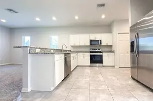 1097 Grantham Dr, Sarasota, FL 34234 - Photo 24