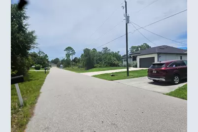 Wells Avenue, North Port, FL 34286 - Photo 2