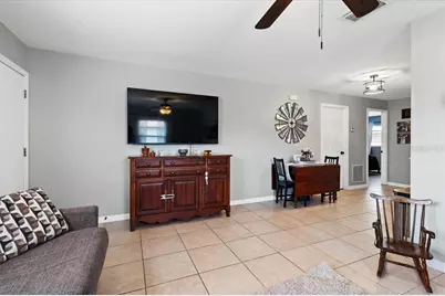 4050 Rockefeller Avenue, Sarasota, FL 34231 - Photo 8