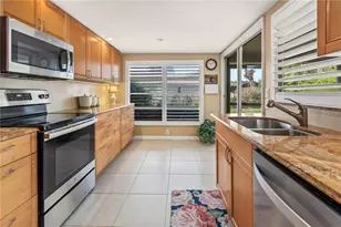 7411 Dickens Dr, Sarasota, FL 34231 - Photo 6