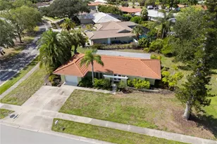 7411 Dickens Dr, Sarasota, FL 34231 - Photo 24