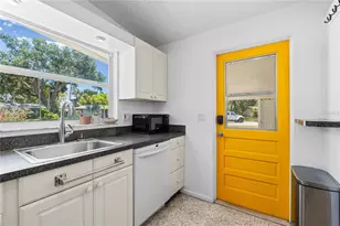 4624 Naomi Ridge Ln, Sarasota, FL 34233 - Photo 30