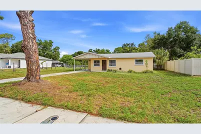 1015 60th Avenue Terrace W, Bradenton, FL 34207 - Photo 2