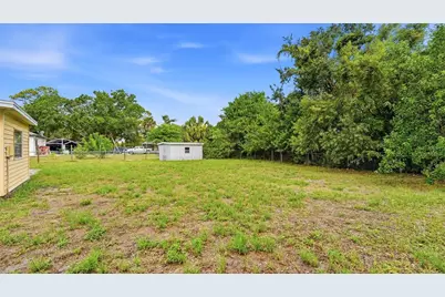 1015 60th Avenue Terrace W, Bradenton, FL 34207 - Photo 18