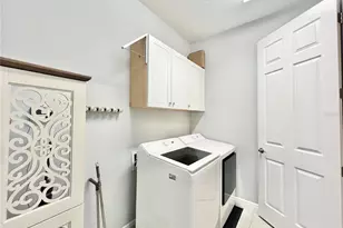 2946 Trustee Ave, Sarasota, FL 34243 - Photo 20