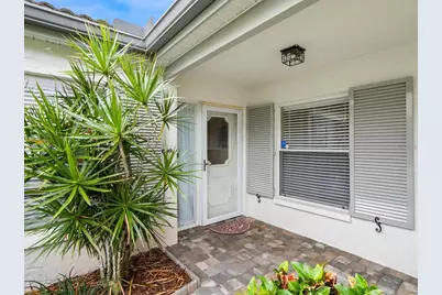 3130 Ringwood Meadow #44, Sarasota, FL 34235 - Photo 2