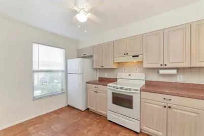 6023 27th Street W, Bradenton, FL 34207 - Photo 8