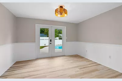 7690 91st Street, Seminole, FL 33777 - Photo 6