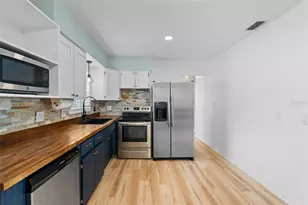 7690 91st St, Seminole, FL 33777 - Photo 18