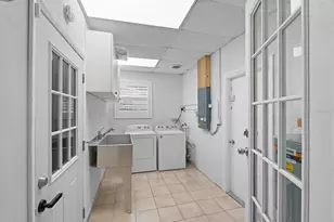 7690 91st St, Seminole, FL 33777 - Photo 24