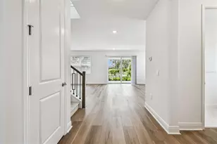 7571 Hawkstone Dr, Sarasota, FL 34241 - Photo 8