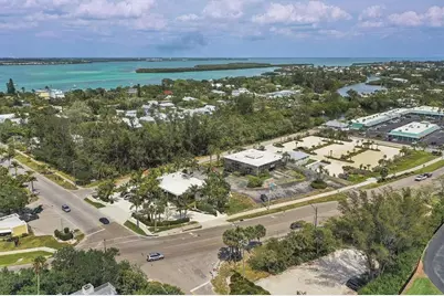 363 Firehouse Lane, Longboat Key, FL 34228 - Photo 16