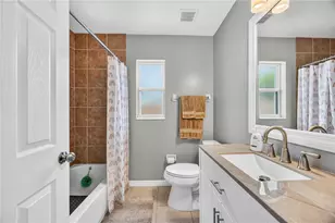 3718 Woodmont Dr, Sarasota, FL 34232 - Photo 22