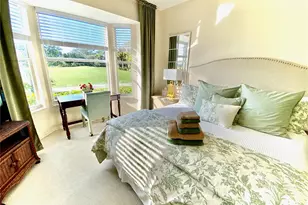 9590 High Gate Dr, Sarasota, FL 34238 - Photo 10