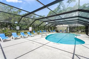 319 Bearded Oaks Cir, Sarasota, FL 34232 - Photo 4