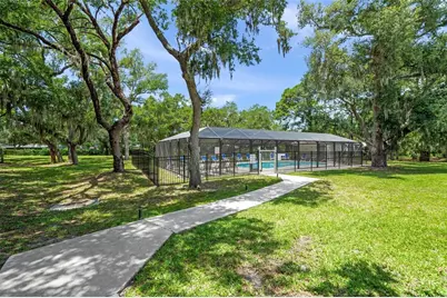 319 Bearded Oaks Circle, Sarasota, FL 34232 - Photo 52