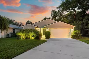 319 Bearded Oaks Cir, Sarasota, FL 34232 - Photo 44
