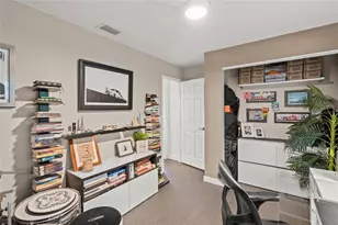 319 Bearded Oaks Cir, Sarasota, FL 34232 - Photo 30