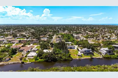 Lemon Bay Drive, Venice, FL 34293 - Photo 16