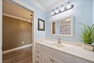 4378 Meadowland Cir, Sarasota, FL 34233 - Photo 36