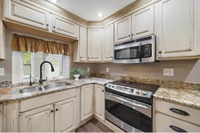 4378 Meadowland Circle, Sarasota, FL 34233 - Photo 8