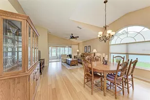 4936 Linsey Ct, Sarasota, FL 34243 - Photo 4